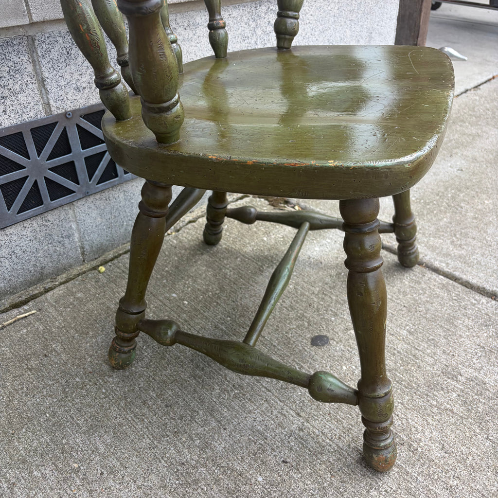 Ethan Allen Green Antiqued Pine Captain Dining Chair 1980s