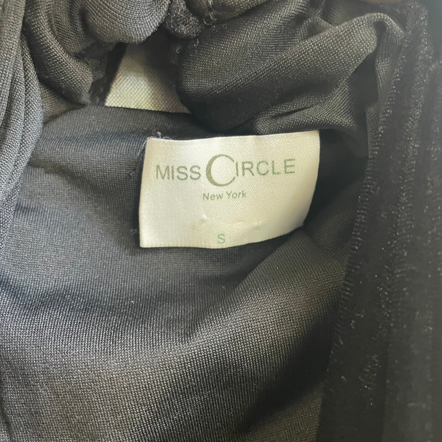 Miss Circle Black Tie Velvet Gown | Small