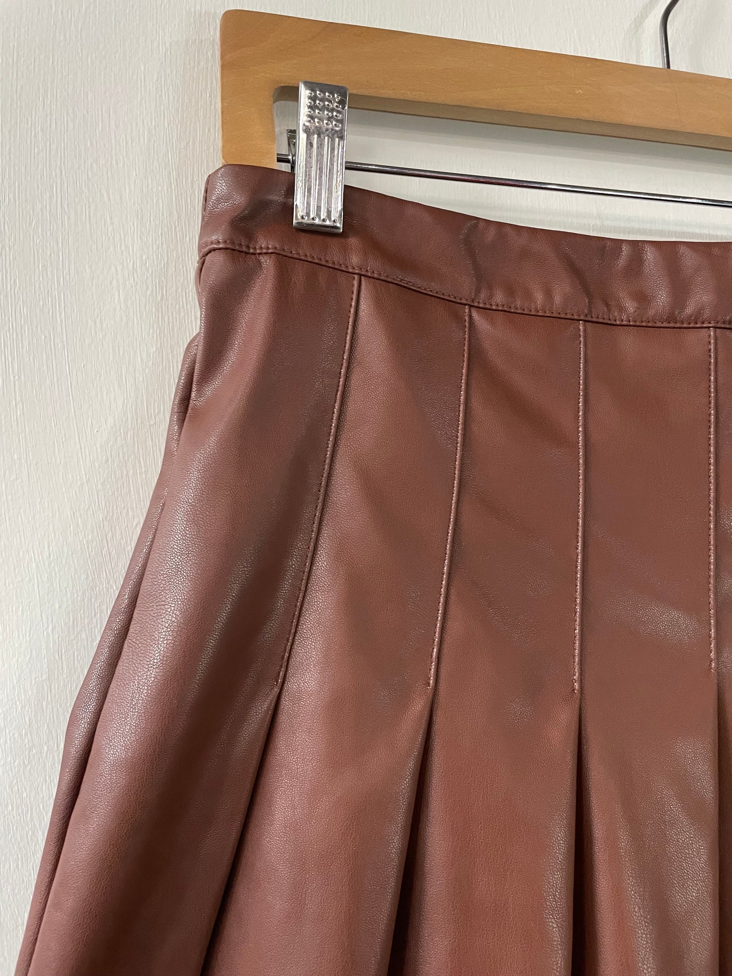 Faux Leather Chocolate Pleated Skirt Large