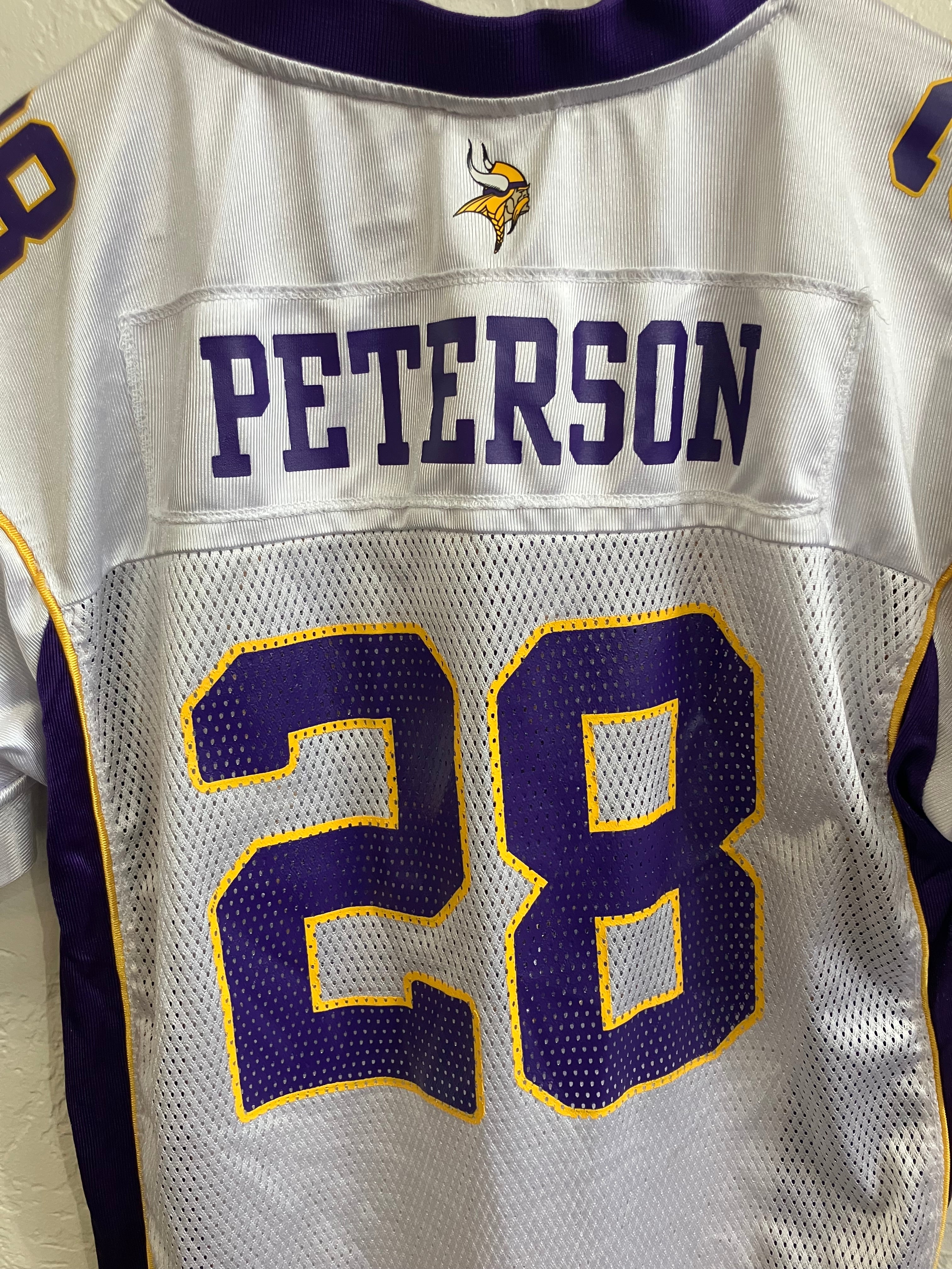 Vintage Reebok NFL Adrian Peterson #28 Minnesota Vikings Jersey