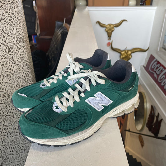 New Balance 2002R Forest Green | Unisex Size 9