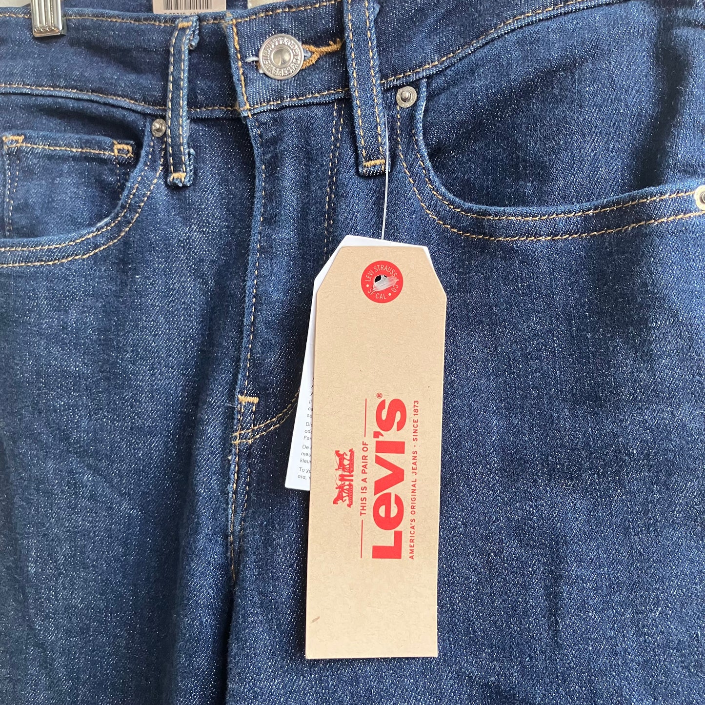 Blue Denim Levi’s Wide Leg Jeans | Size 24
