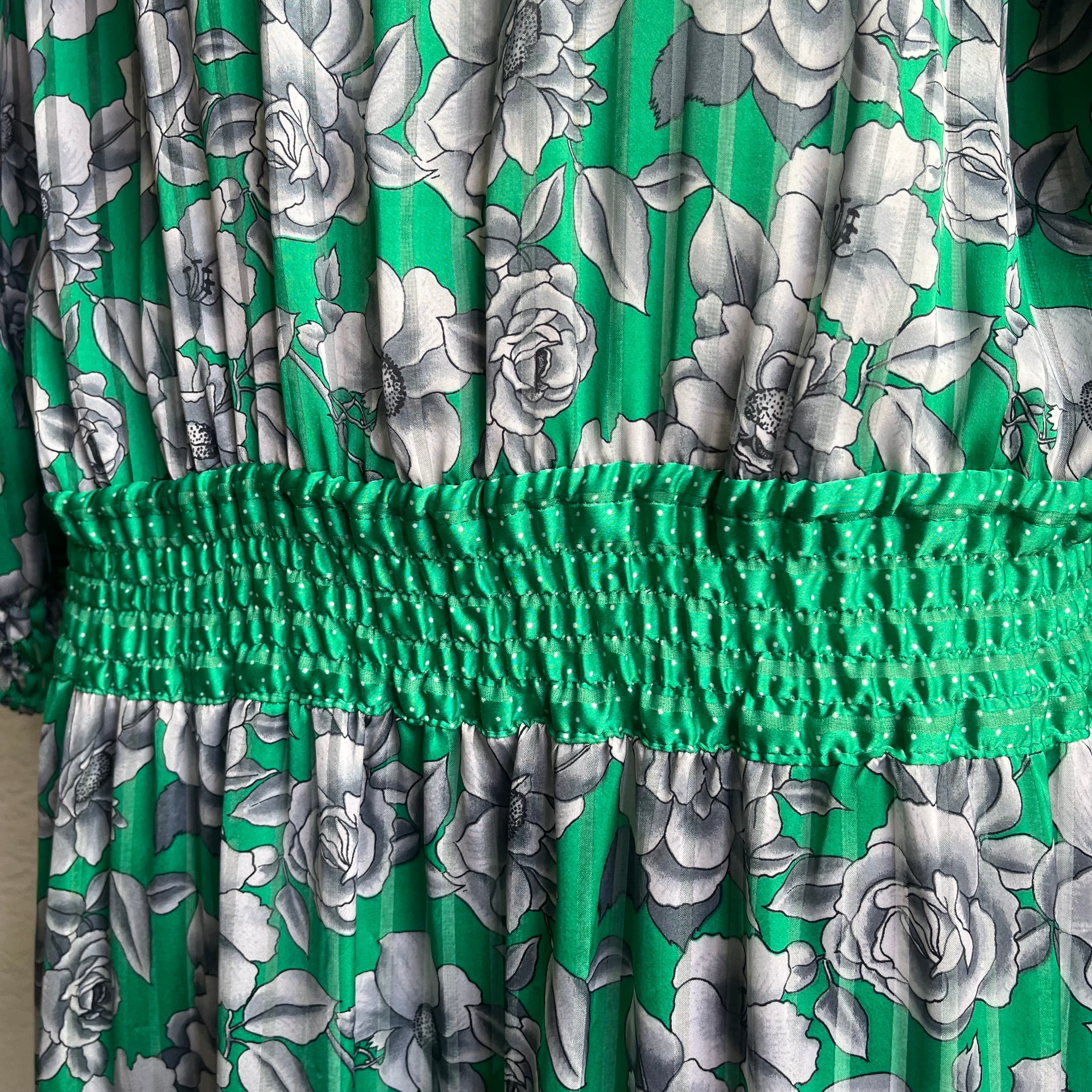 Vintage Green Floral Ruffle Dress |  Medium