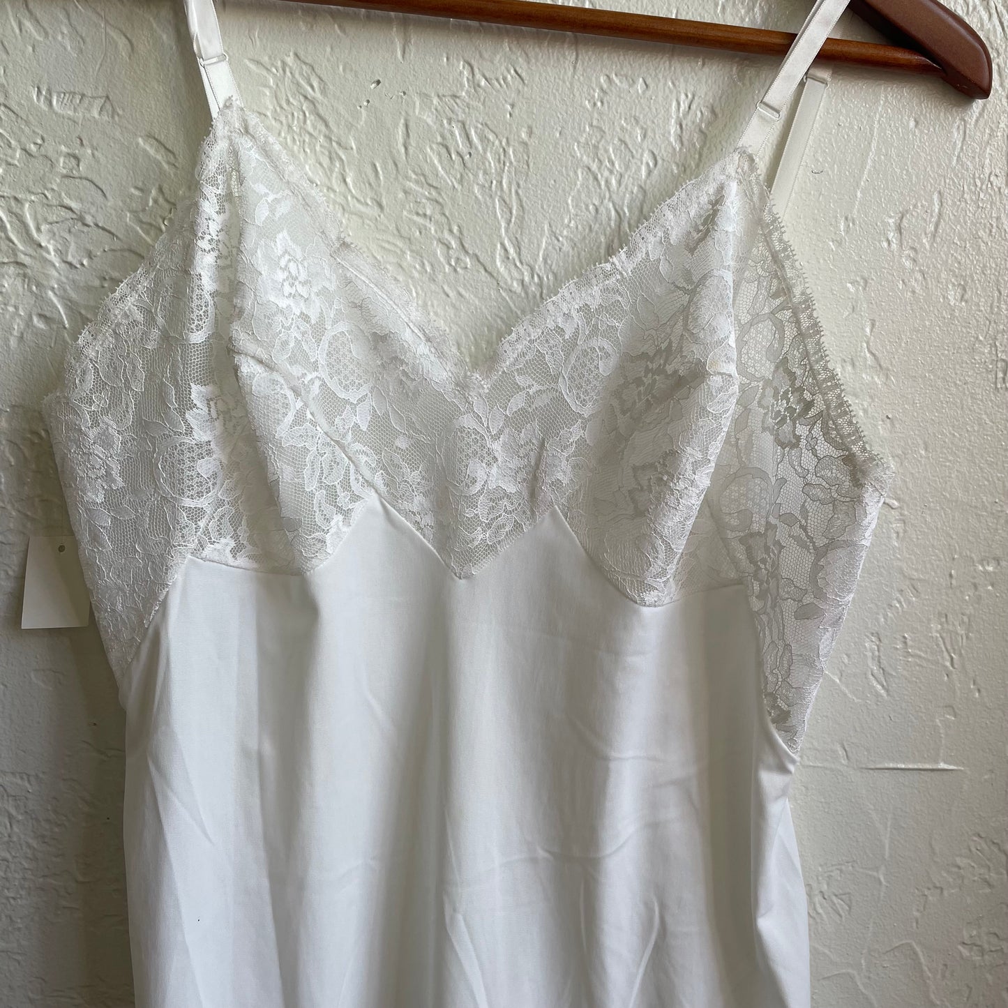 Satin Vintage Floral V-Neck Lace Dress | Medium