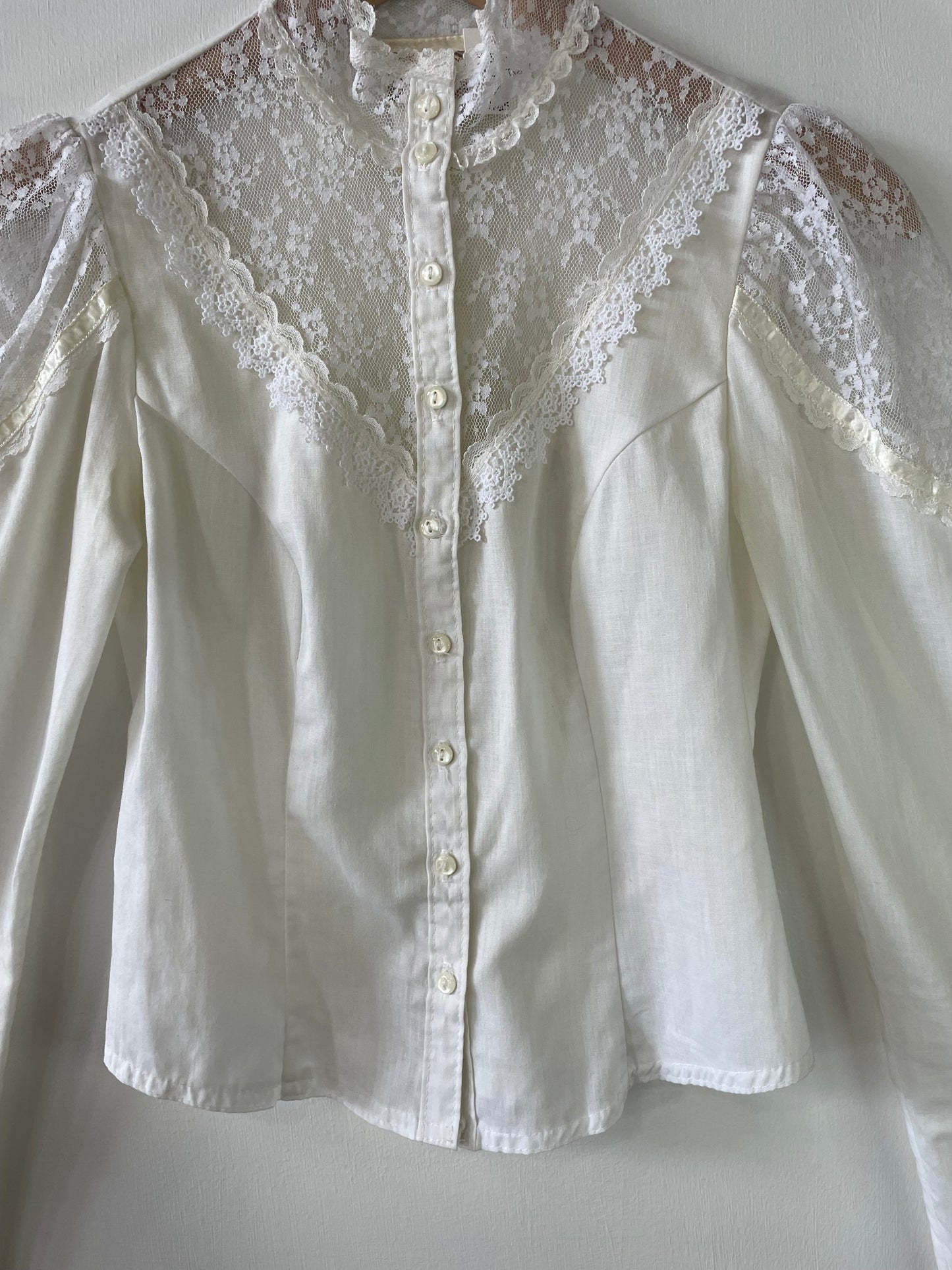 1980s Jessica’s Gunnies White Lace Blouse