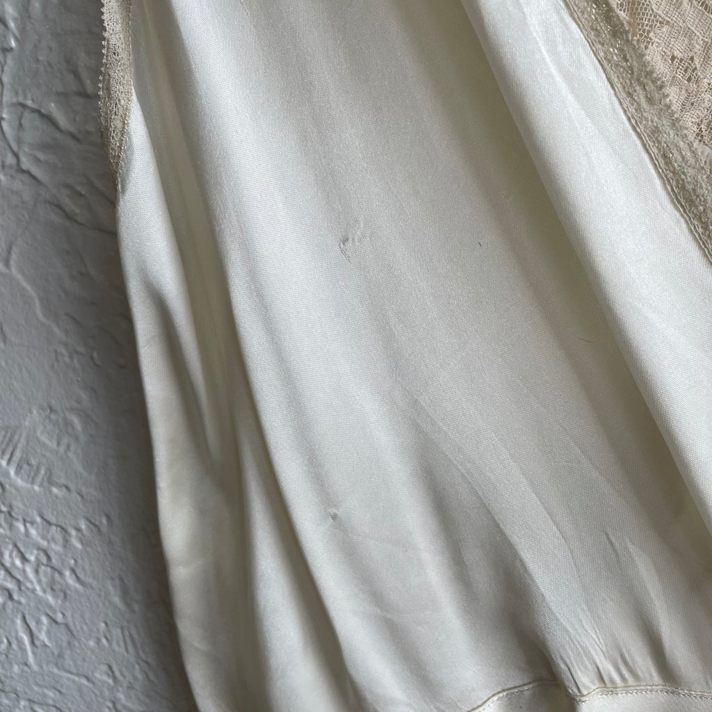 Ivory Silk and Lace Lingerie Night Gown 1930/40's | One Size