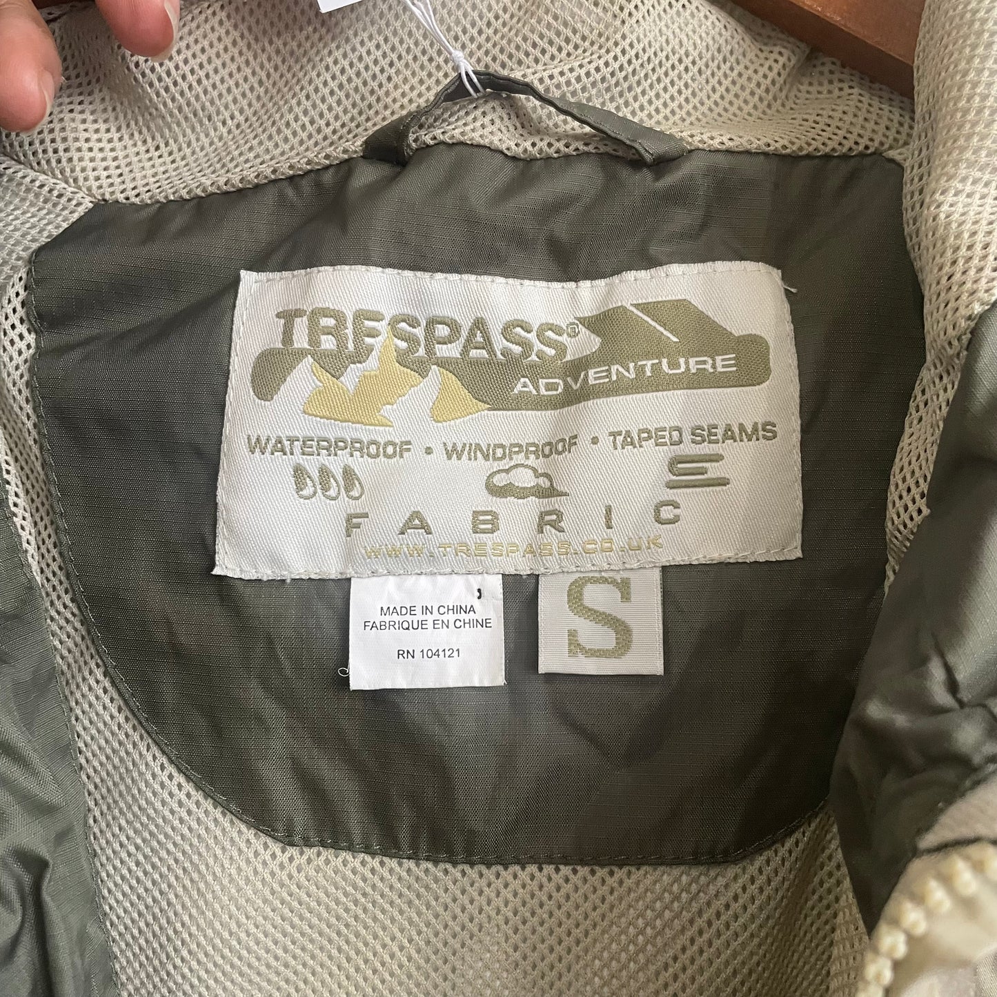 Trespass Adventure Waterproof Windproof Nylon Hiking Jacket | Small