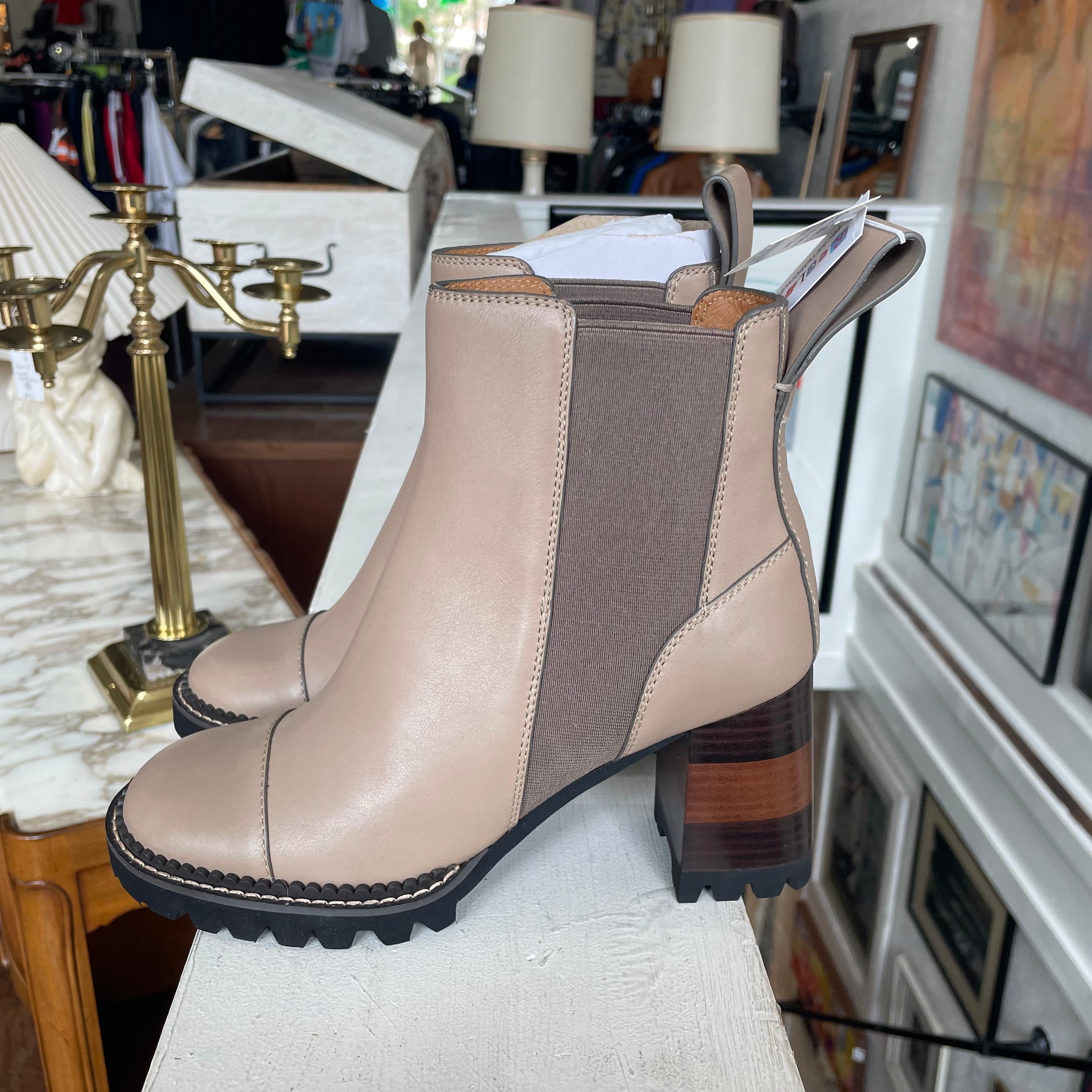 Chloé Mallory Chelsea Boots | 7.5