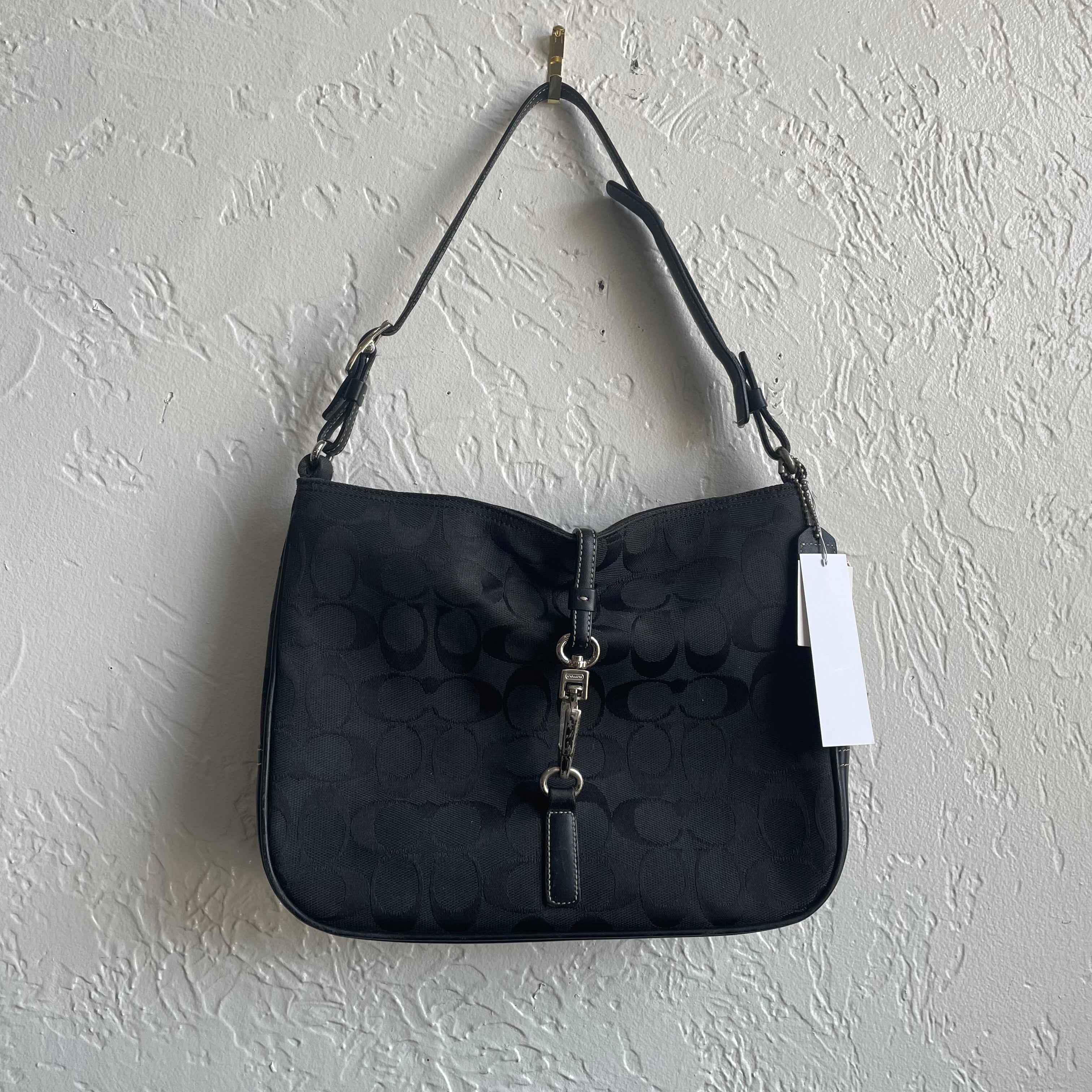 Coach 2002 Signature Clip Hobo Shoulder Bag #6091