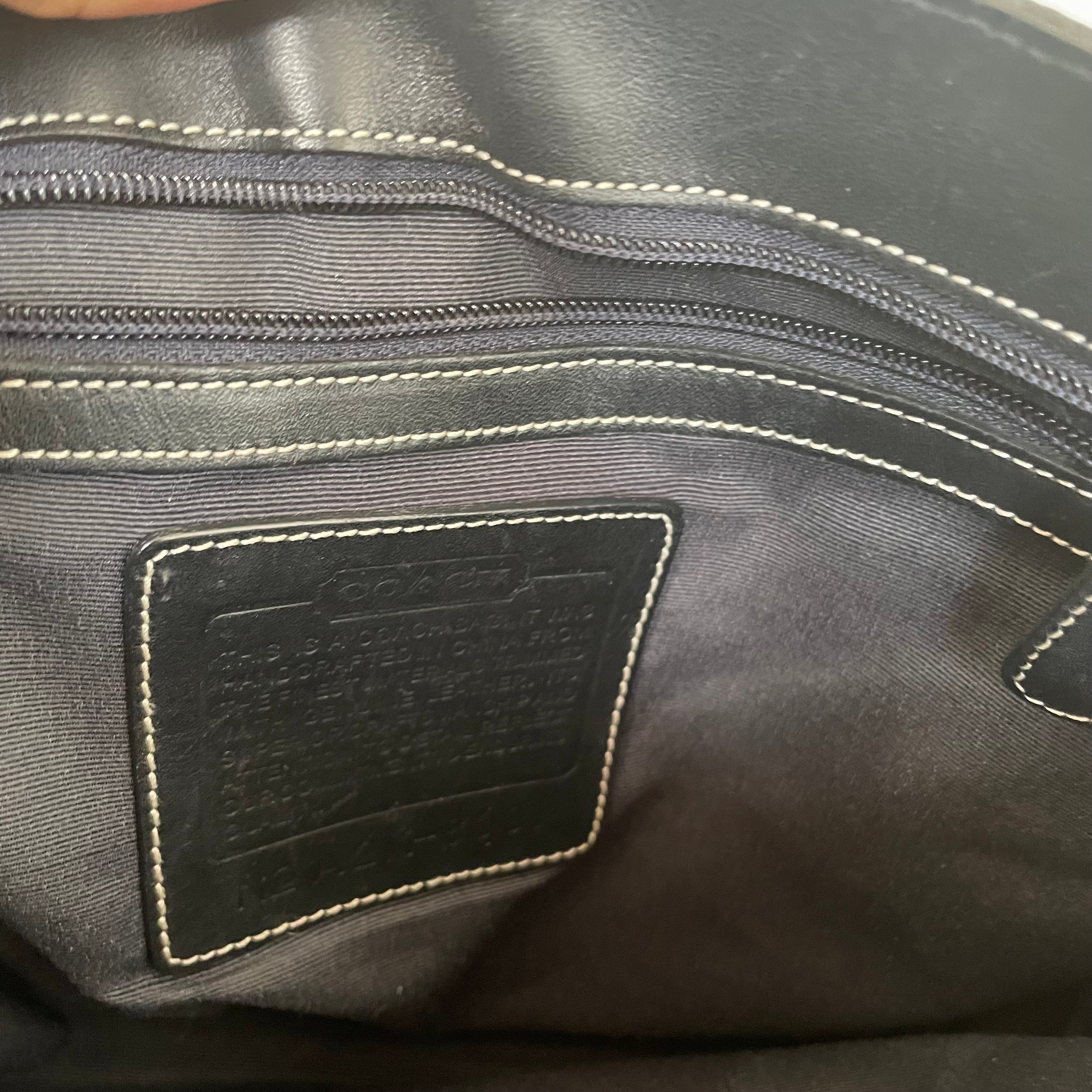 Coach 2002 Signature Clip Hobo Shoulder Bag #6091