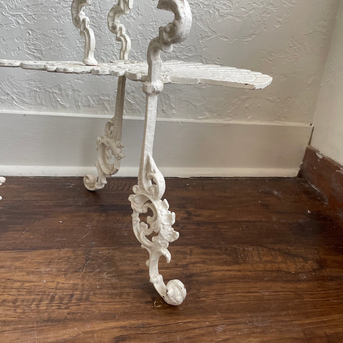 Antique Victorian Style Cast Iron 3-Tier Garden Stand