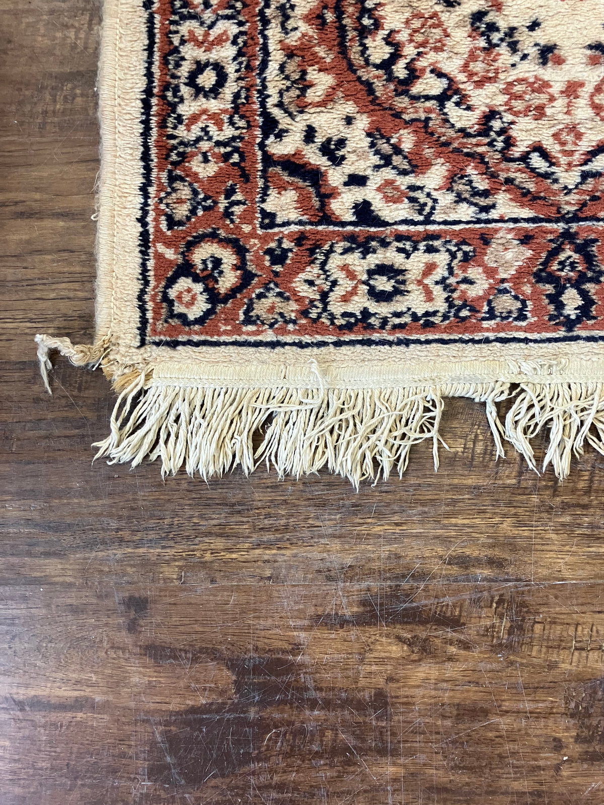 Reclamation Rugs Vintage Traditional Runner Rug 7.5’ x 2’ – Reclamation