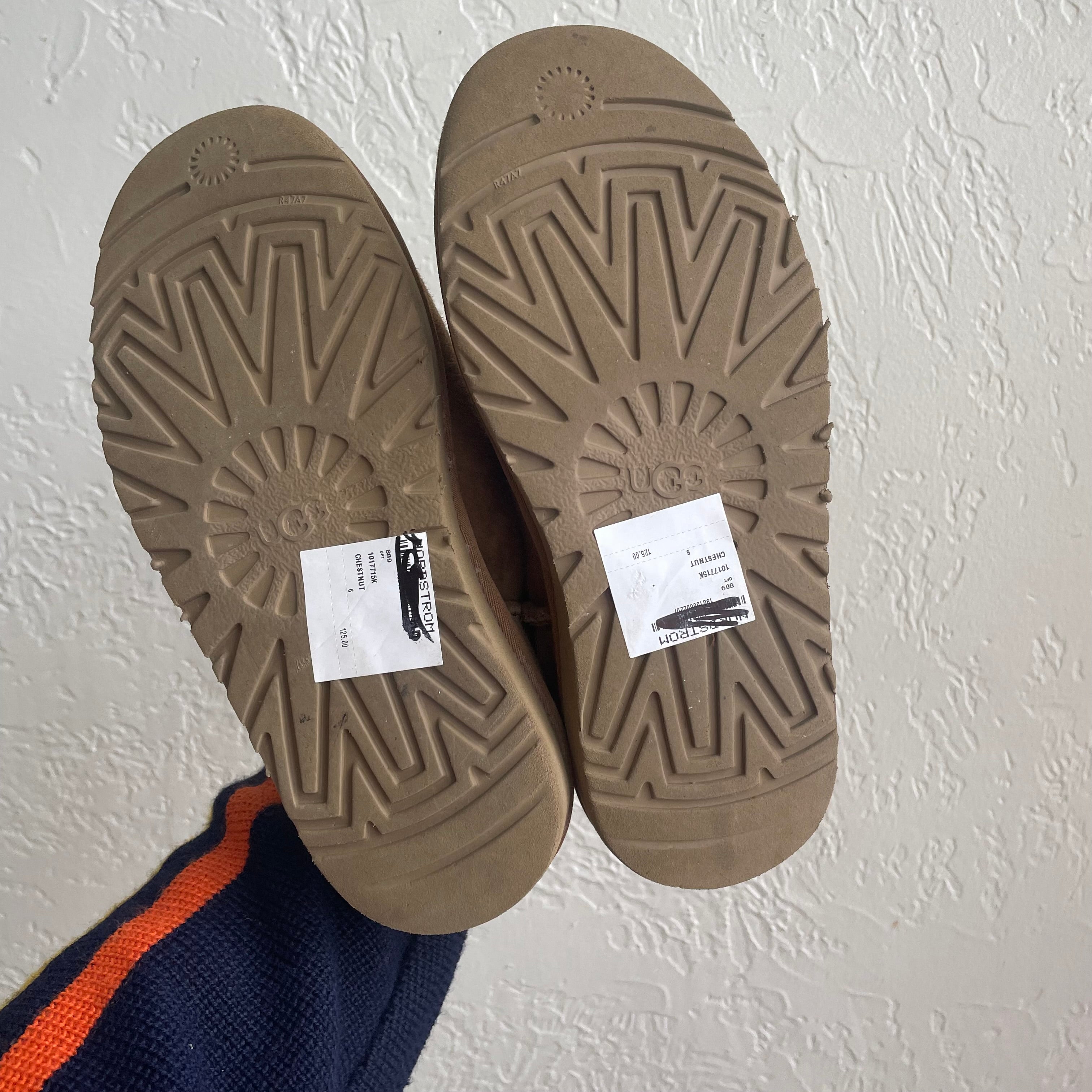 UGG Classic Ultra Mini | Size 4
