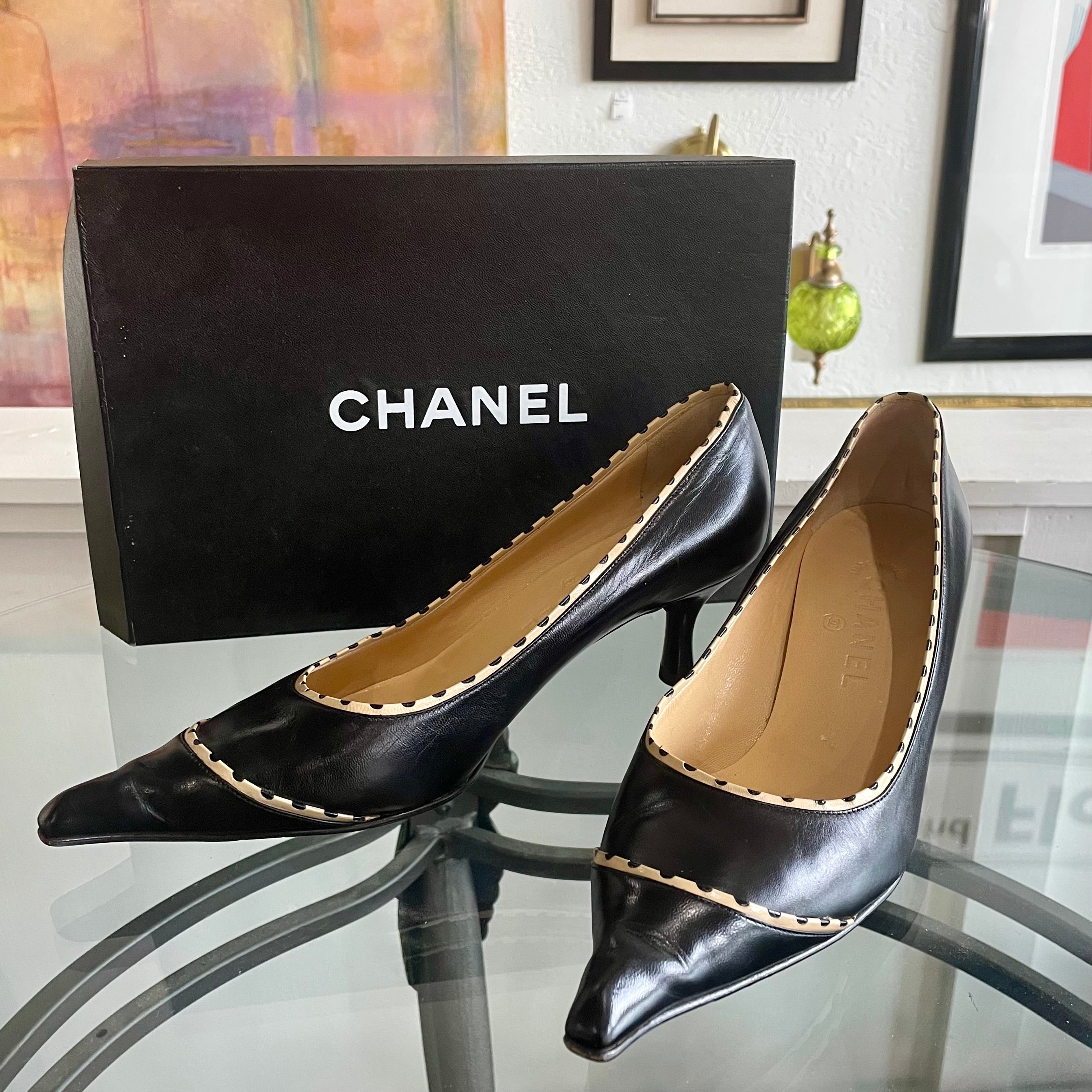 Chanel 2004 Black Point Toe Pumps | Size 39.5/9.5
