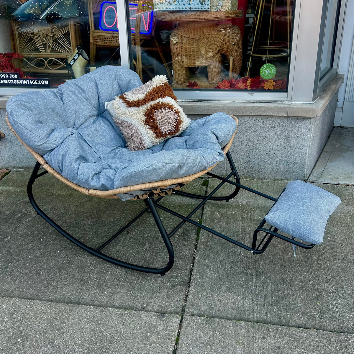 Oversized Papasan Rocking Chair with Footrest