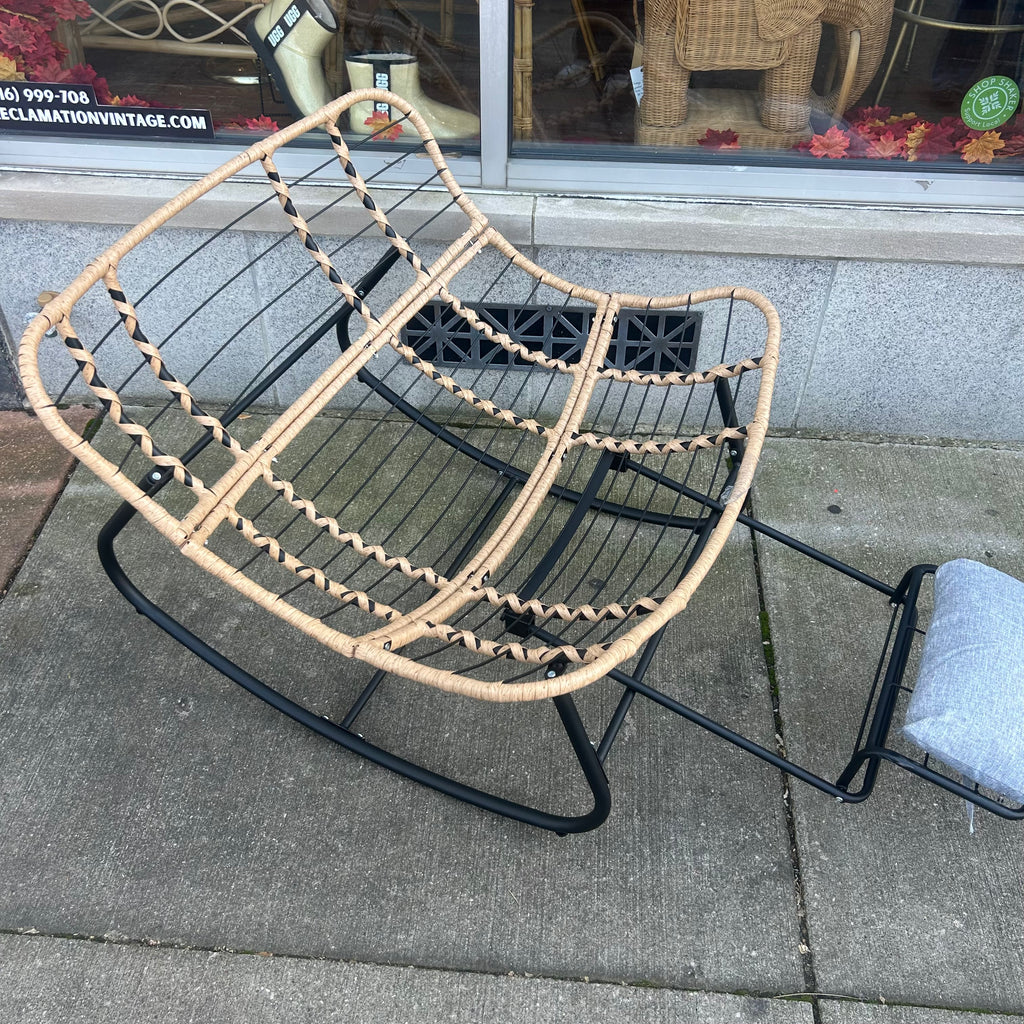 Oversized Papasan Rocking Chair with Footrest