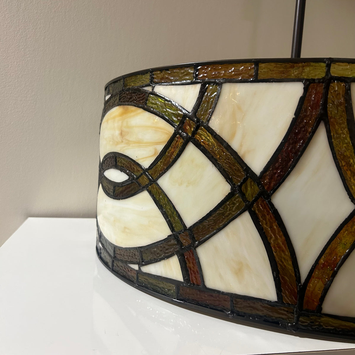 Robert Louis Tiffany Circles 20 in Wide Glass Chandelier