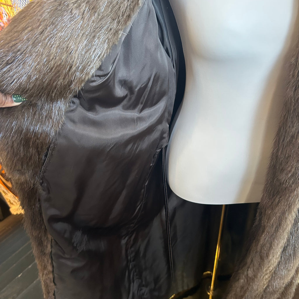 Evan's Vintage Long Hair Beaver Full Length Coat | Small