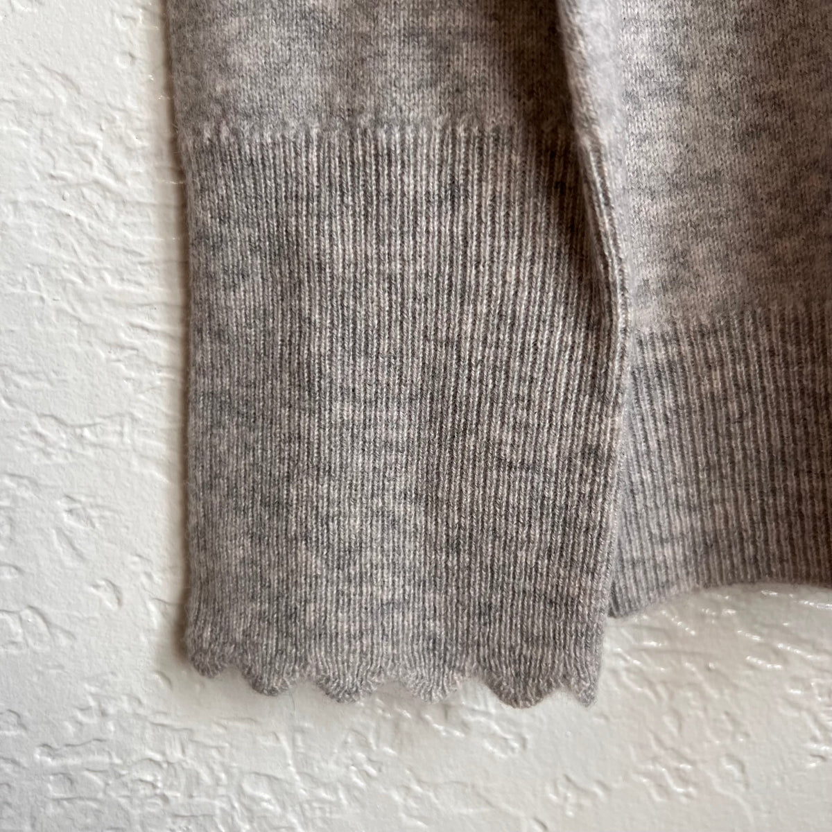 Nanette Light Gray Cashmere Turtleneck Sweater NWT | Medium