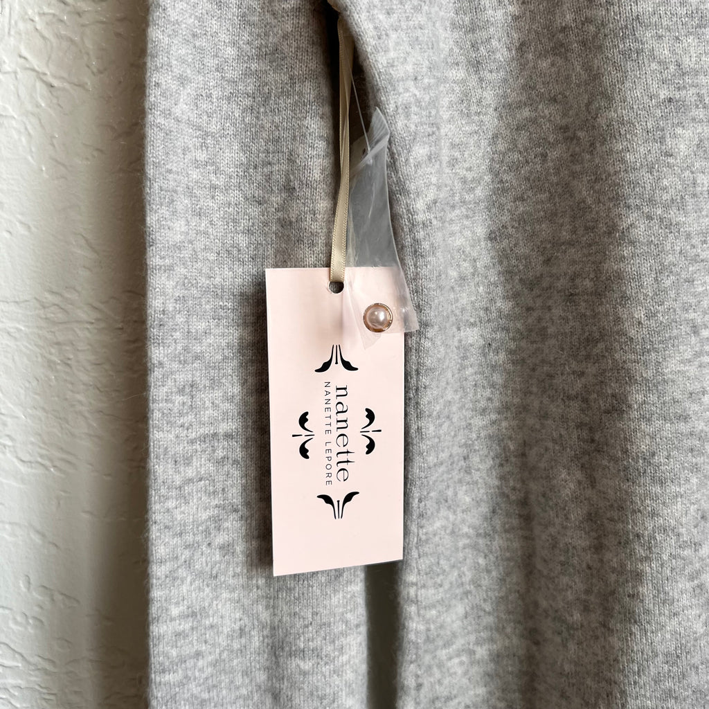 Nanette Light Gray Cashmere Turtleneck Sweater NWT | Medium